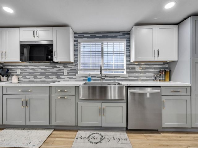 16799 Live Oak Square Drive, Porter, TX 77365