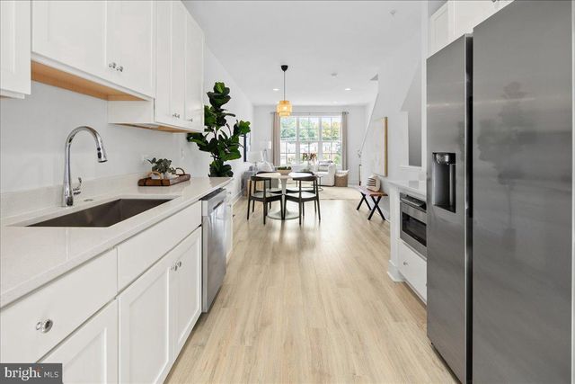 7371 ARLINGTON BLVD, Falls Church, VA 22042