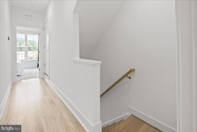7371 ARLINGTON BLVD, Falls Church, VA 22042