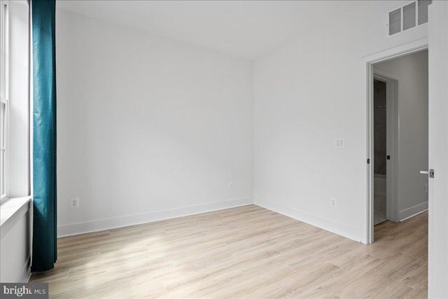 7371 ARLINGTON BLVD, Falls Church, VA 22042