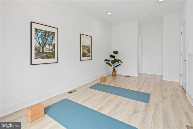 7371 ARLINGTON BLVD, Falls Church, VA 22042
