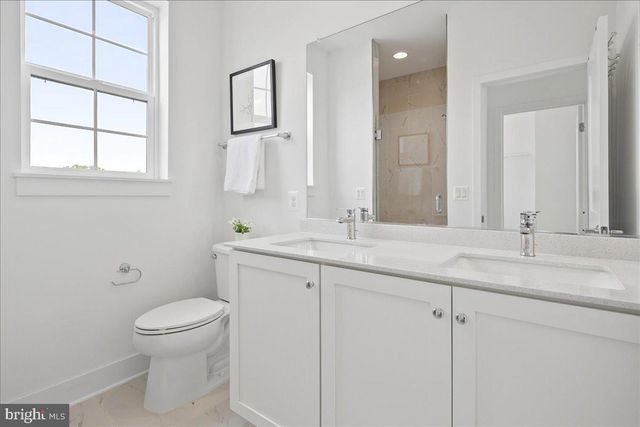 7371 ARLINGTON BLVD, Falls Church, VA 22042