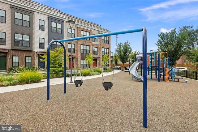 7371 ARLINGTON BLVD, Falls Church, VA 22042