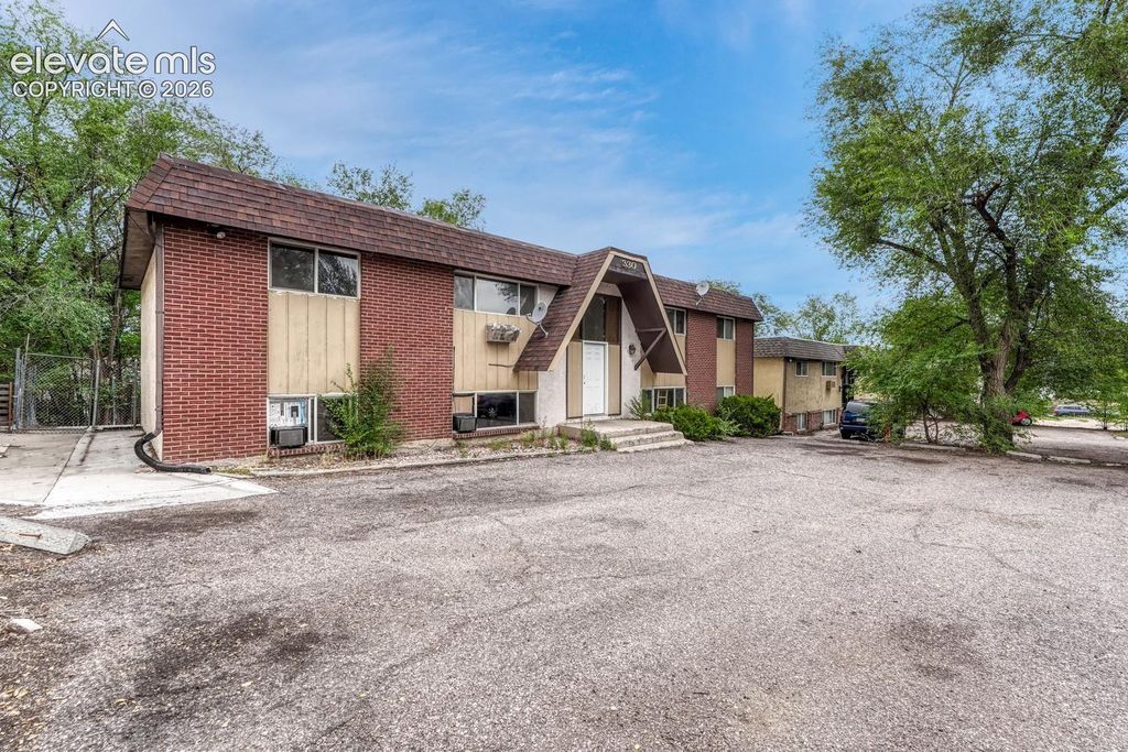 330 Vehr Drive, Colorado Springs, CO 80916 — photo 2