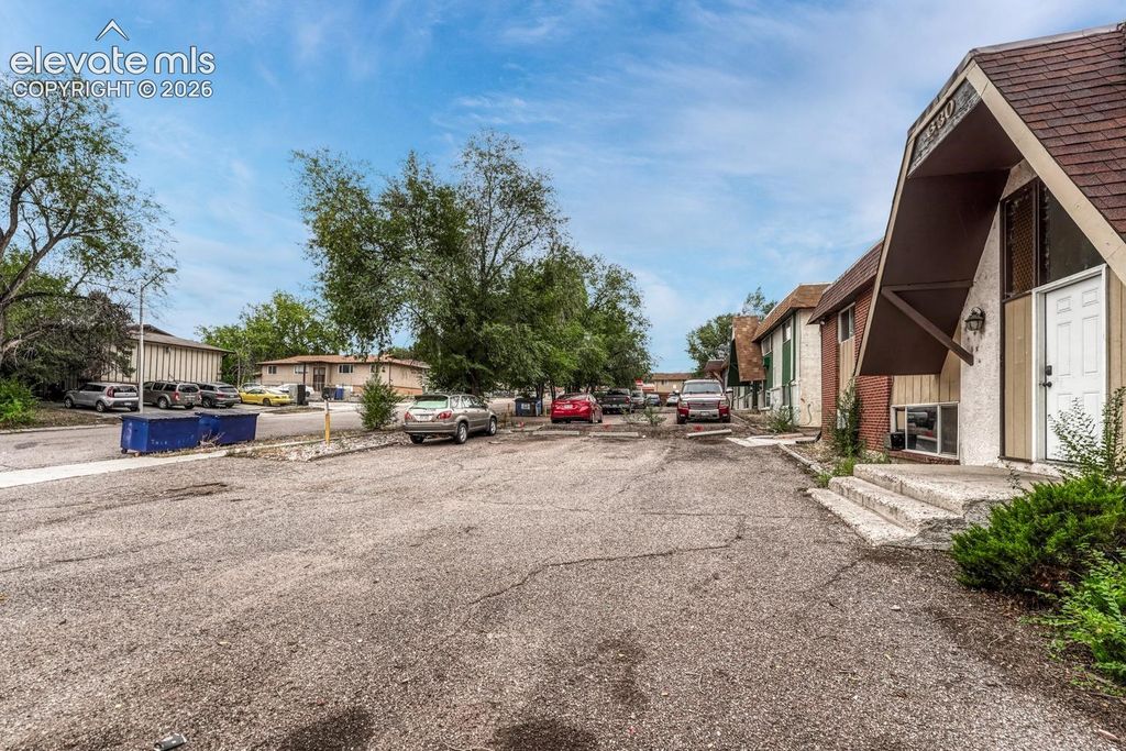 330 Vehr Drive, Colorado Springs, CO 80916 — photo 4