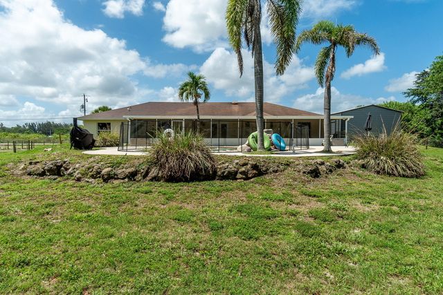 17468 N 38th Rd Road N, The Acreage, FL 33470