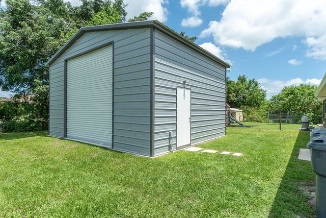 17468 N 38th Rd Road N, The Acreage, FL 33470