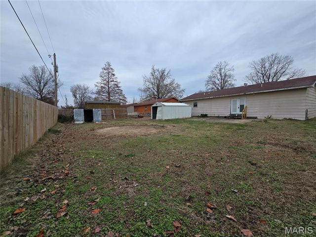 209 Russell Avenue, Sikeston, MO 63801