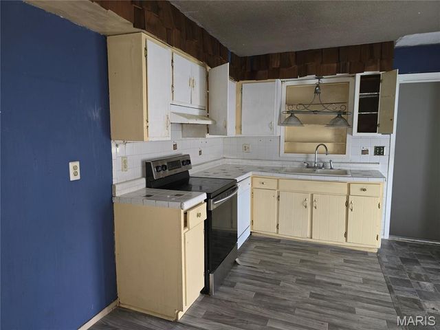 209 Russell Avenue, Sikeston, MO 63801