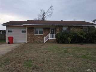 209 Russell Avenue, Sikeston, MO 63801