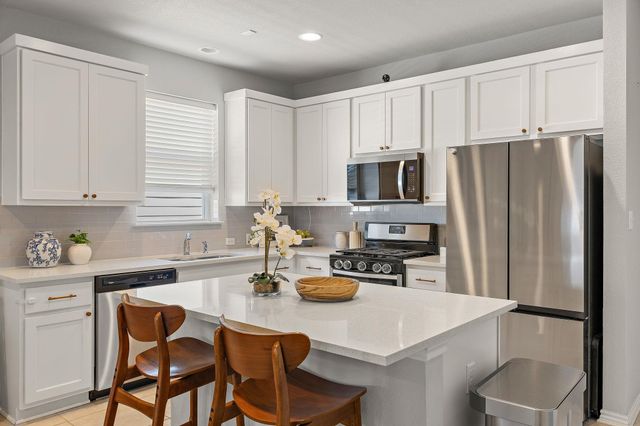 1923 Pecan Island DR, Leander, TX 78641