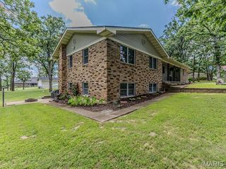20150 SW OAKWOOD Drive, Lebanon, MO 65536