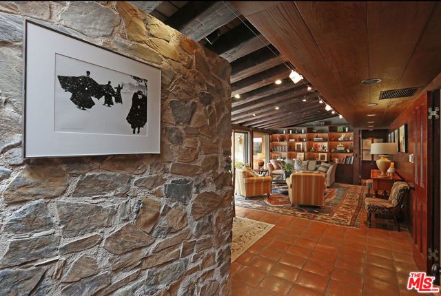 2673 Mandeville Canyon Road, Los Angeles, CA 90049