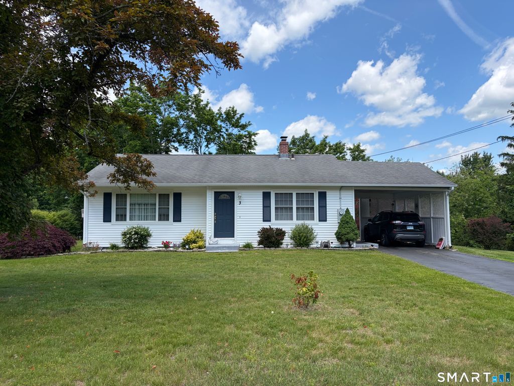 3 Mohican Lane, Wallingford, CT 06492