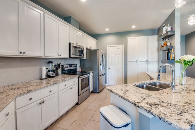 2723 Pike Drive, Lancaster, TX 75134