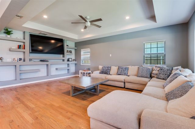 2723 Pike Drive, Lancaster, TX 75134