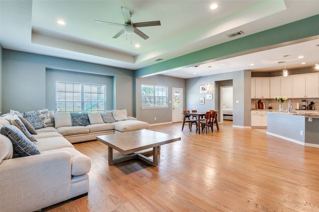 2723 Pike Drive, Lancaster, TX 75134