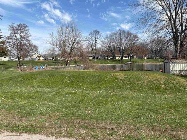 10686 N C Drive, Kendallville, IN 46755