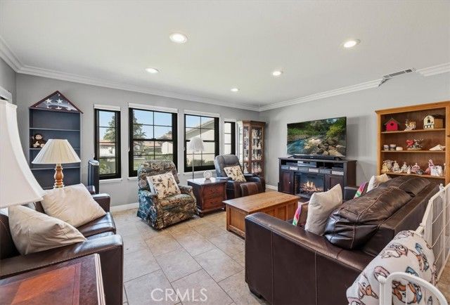 1071 Claire, Hemet, CA 92545