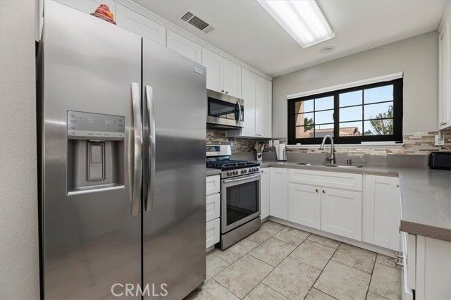 1071 Claire, Hemet, CA 92545