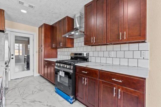 11007 Green Arbor Drive, Houston, TX 77089
