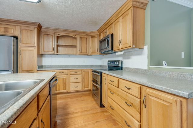 204 Thomas Road, Rogersville, TN 37857