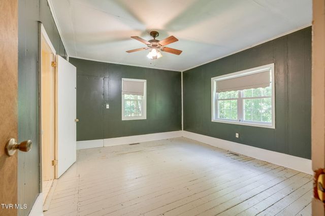 204 Thomas Road, Rogersville, TN 37857