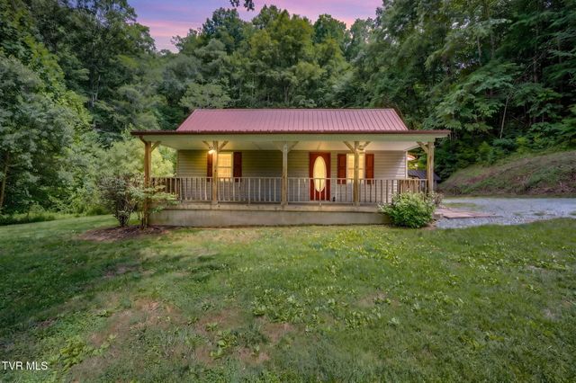 204 Thomas Road, Rogersville, TN 37857