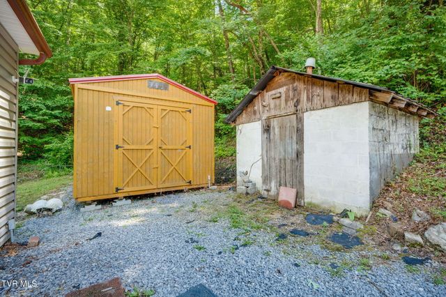 204 Thomas Road, Rogersville, TN 37857