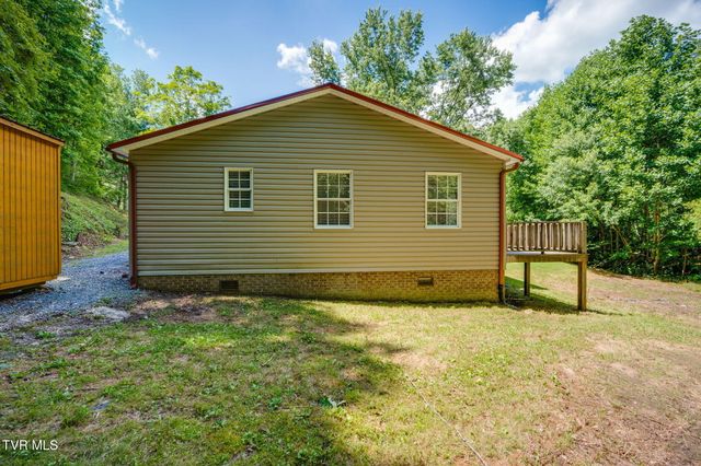 204 Thomas Road, Rogersville, TN 37857