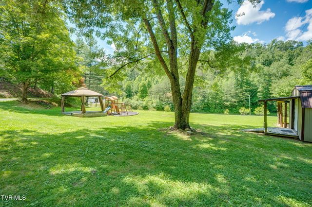 204 Thomas Road, Rogersville, TN 37857