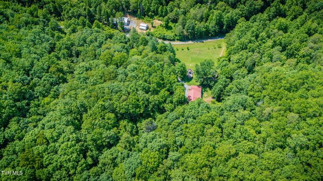 204 Thomas Road, Rogersville, TN 37857