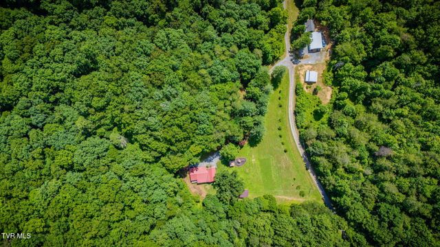 204 Thomas Road, Rogersville, TN 37857
