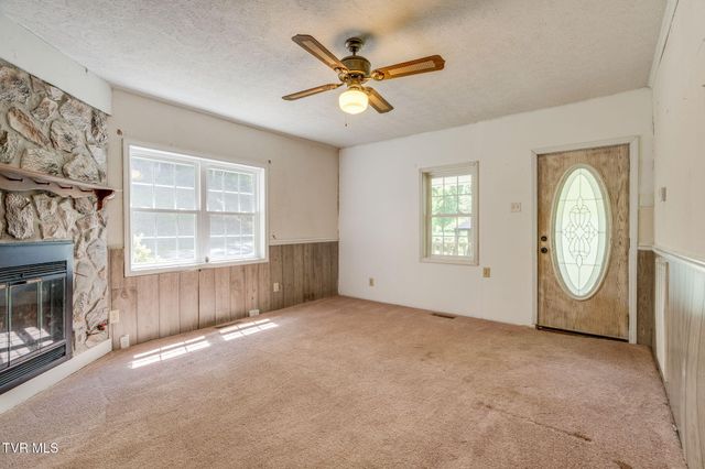 204 Thomas Road, Rogersville, TN 37857