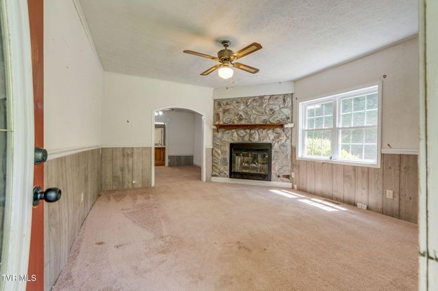 204 Thomas Road, Rogersville, TN 37857