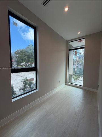 1637 Monroe St, Hollywood, FL 33020