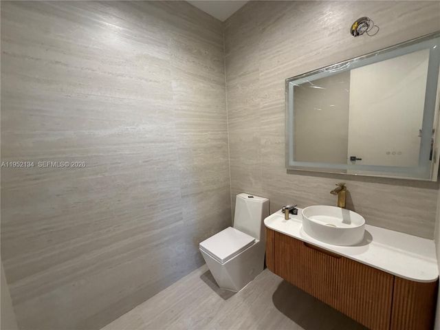 1637 Monroe St, Hollywood, FL 33020