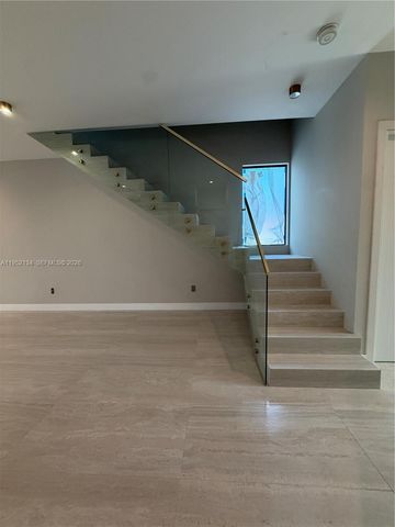 1637 Monroe St, Hollywood, FL 33020