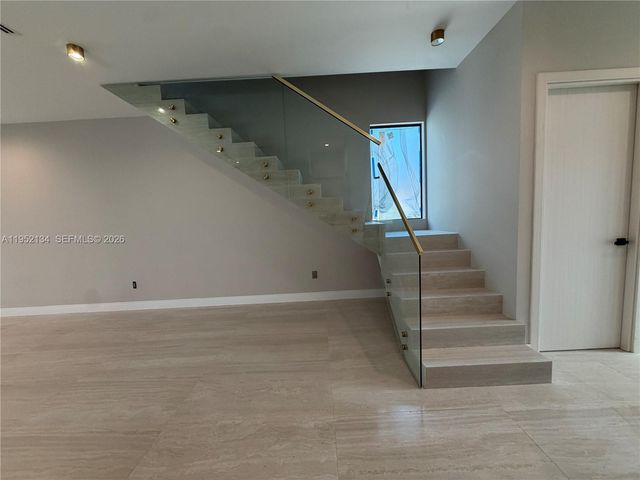 1637 Monroe St, Hollywood, FL 33020