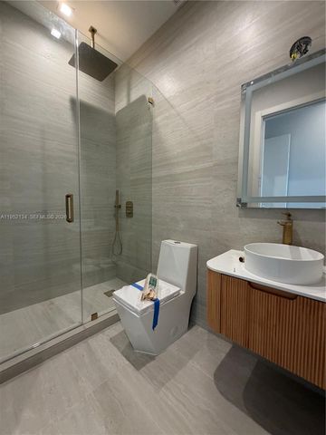 1637 Monroe St, Hollywood, FL 33020