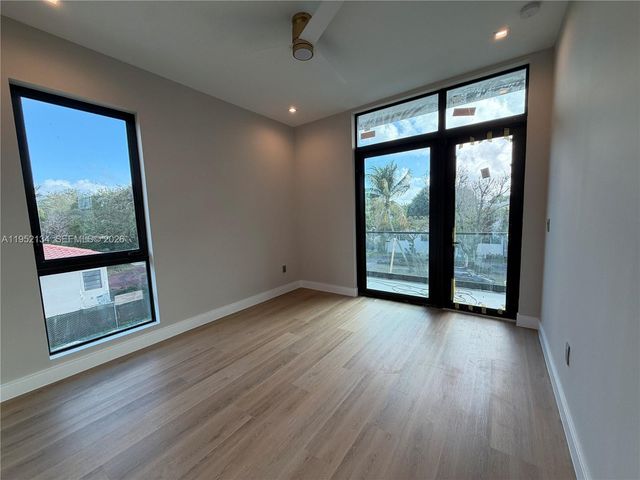 1637 Monroe St, Hollywood, FL 33020