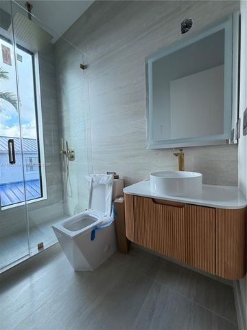 1637 Monroe St, Hollywood, FL 33020