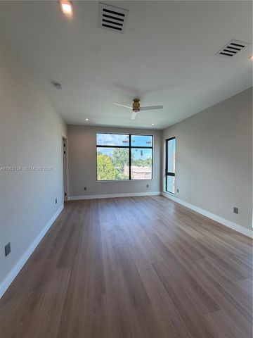 1637 Monroe St, Hollywood, FL 33020