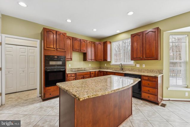 8875 LOCUST GROVE DR, Port Tobacco, MD 20677