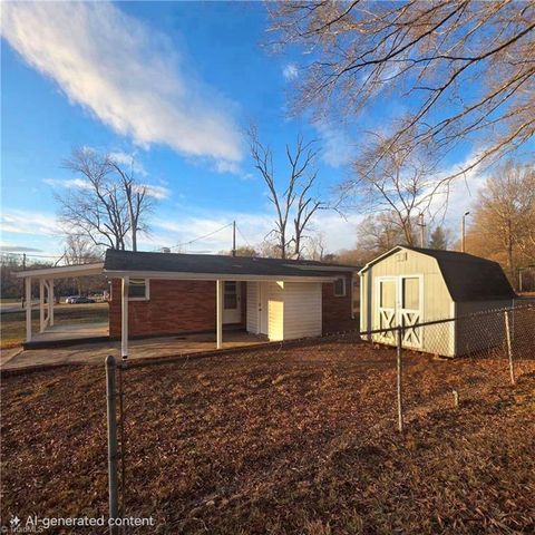 1313 Rivercrest Drive, Eden, NC 27288