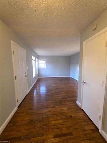 1313 Rivercrest Drive, Eden, NC 27288