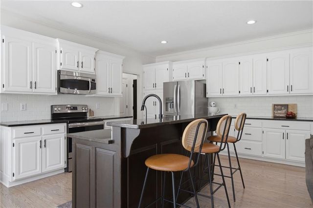 14181 W 142 Street, Olathe, KS 66062