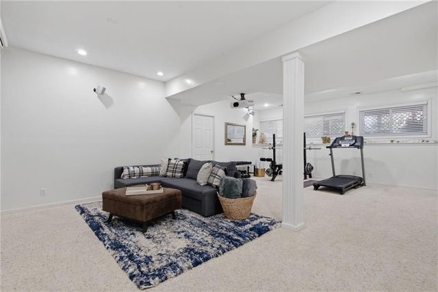14181 W 142 Street, Olathe, KS 66062
