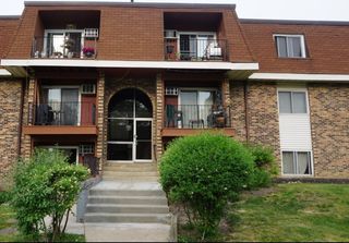 1195 Meadow Lane 114, Hoffman Estates, IL 60169