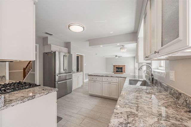 4307 Country Lane, Grapevine, TX 76051